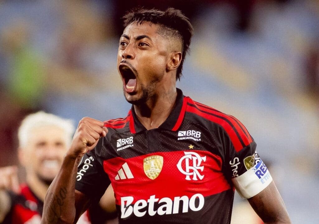 Bruno Henrique comemora gol em Flamengo x Independiente Medellín