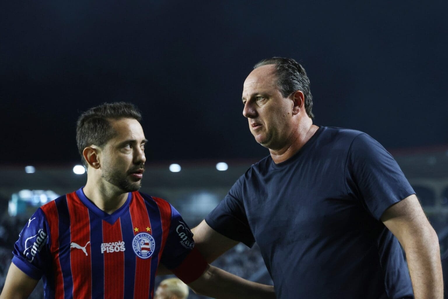 Rogério Ceni e Everton Ribeiro após jogo do Bahia; veja provável escalação para Flamengo x Bahia