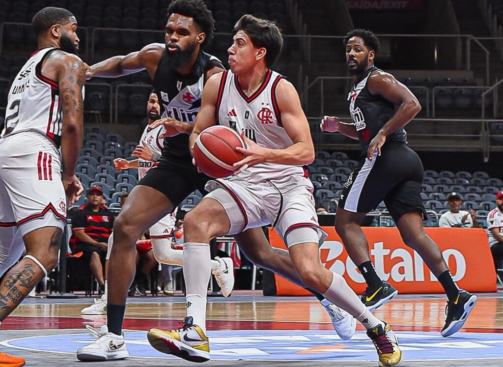 Flamengo x Vasco no NBB, jogo do rebaixamento do rival