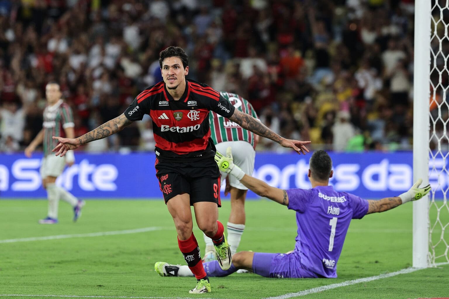 Sonhando com Seleção Brasileira, Pedro comemora gol no Flamengo x Fluminense