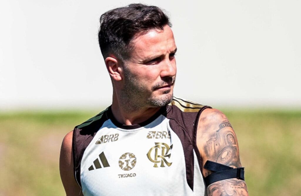 saúl em treino do flamengo no ninho do urubu