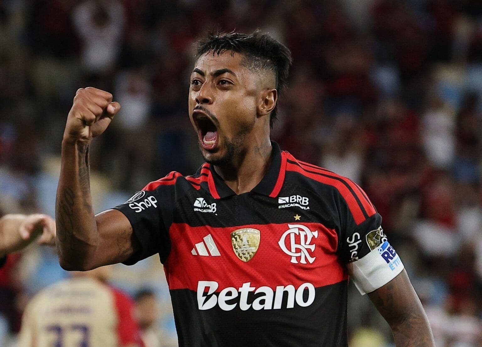Bruno Henrique comemora gol em Flamengo 4x1 Independiente Medellín