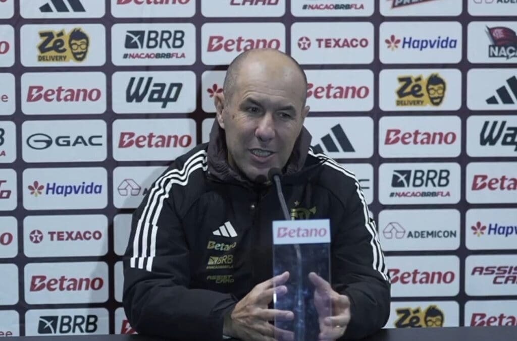 Paquetá e Pulgar de volta? Jardim responde sobre disponibilidade da dupla Leonardo Jardim fala sobre Lucas Paquetá e Pulgar