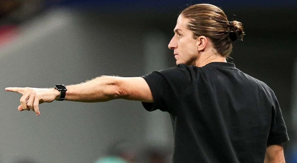 Filipe Luís comandando a equipe do Flamengo