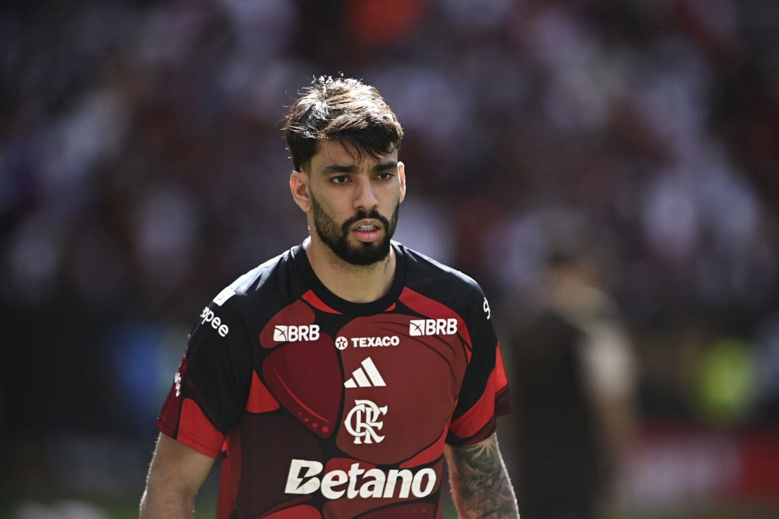 Lucas Paquetá em campo pelo Flamengo