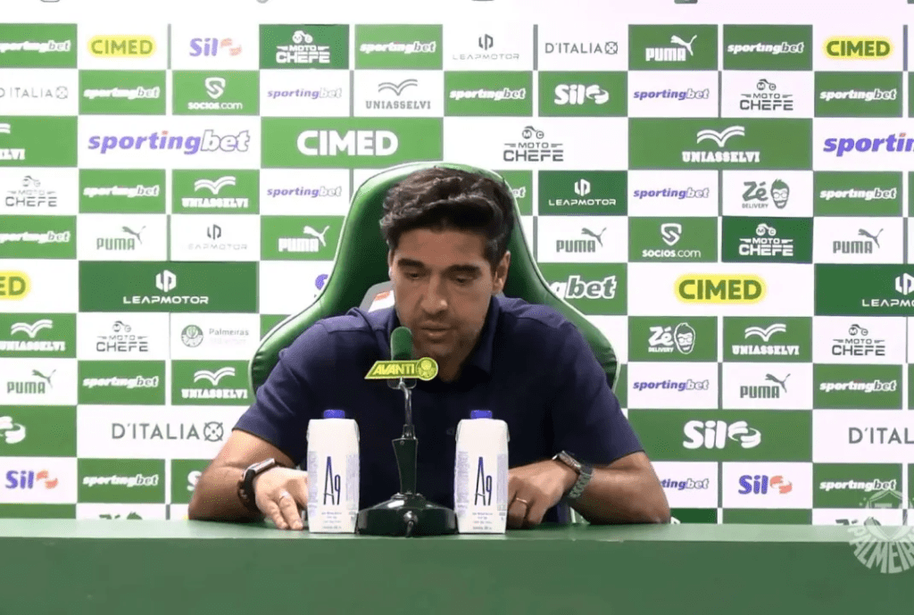Abel Ferreira em coletiva após Palmeiras x Chapecoense