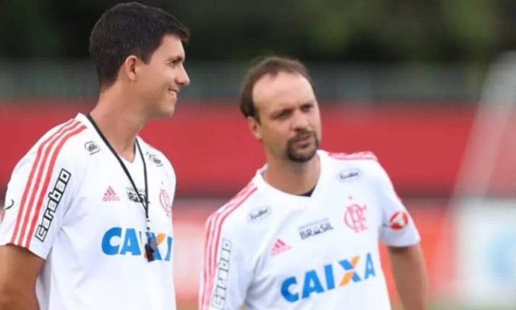maurício souza ex flamengo clube asiático