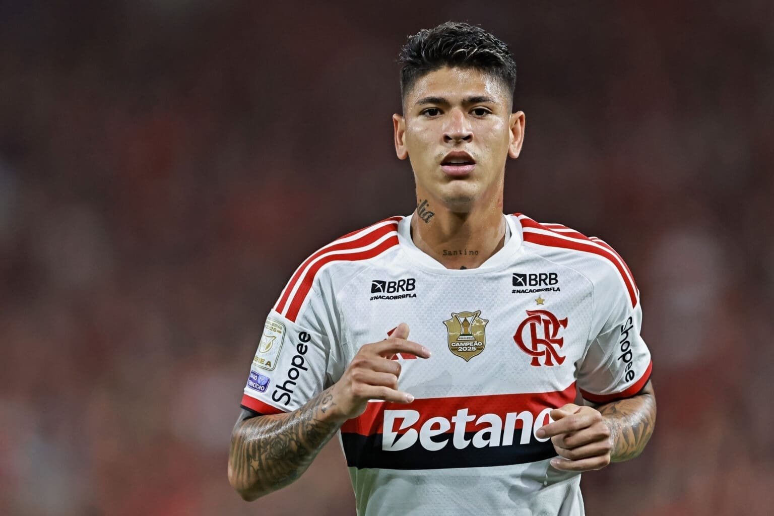 Carrascal dará grande festa de aniversário após expulsão em Flamengo x Palmeiras Carrascal em campo pelo Flamengo