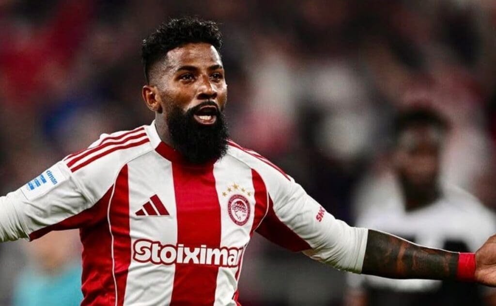 rodinei flamengo olympiacos athletico