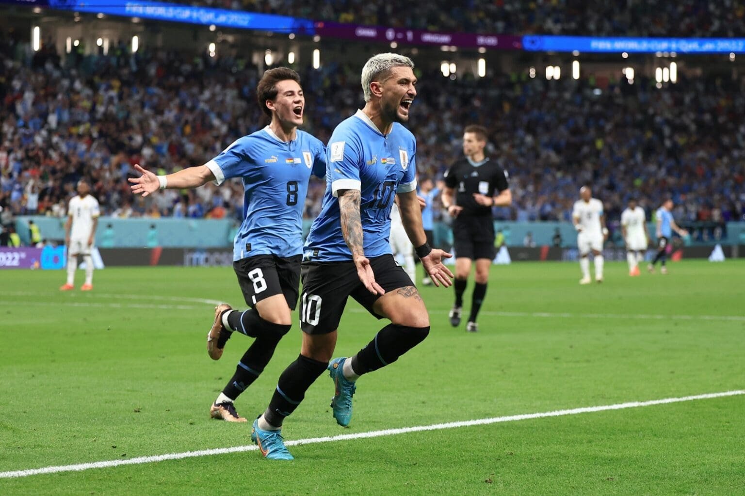 Arrascaeta comemora gol em Uruguai 2x0 Gana da Copa de 2022
