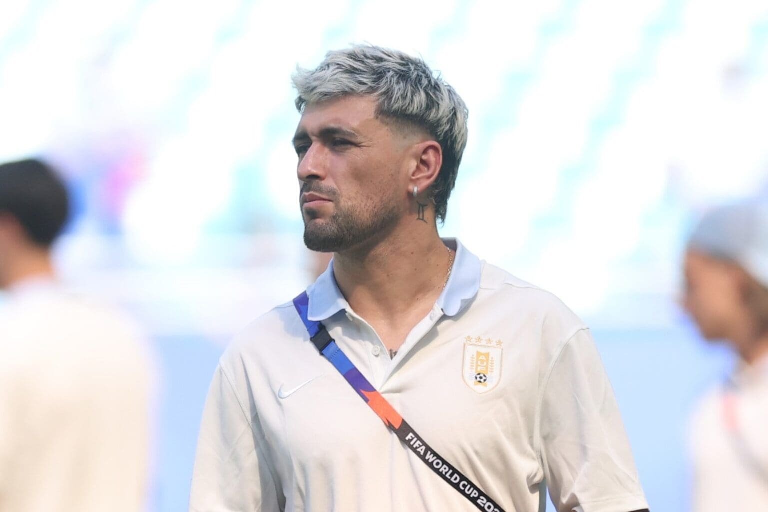 Arrascaeta durante aquecimento do Uruguai na Copa do Mundo