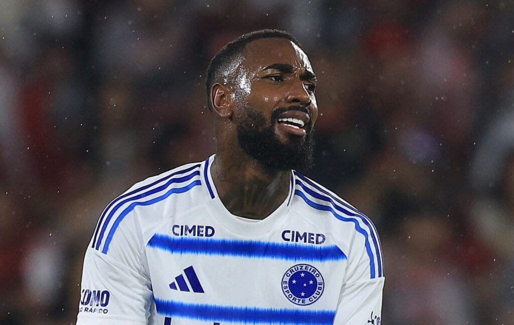 Gerson durante Flamengo x Cruzeiro no Maracanã