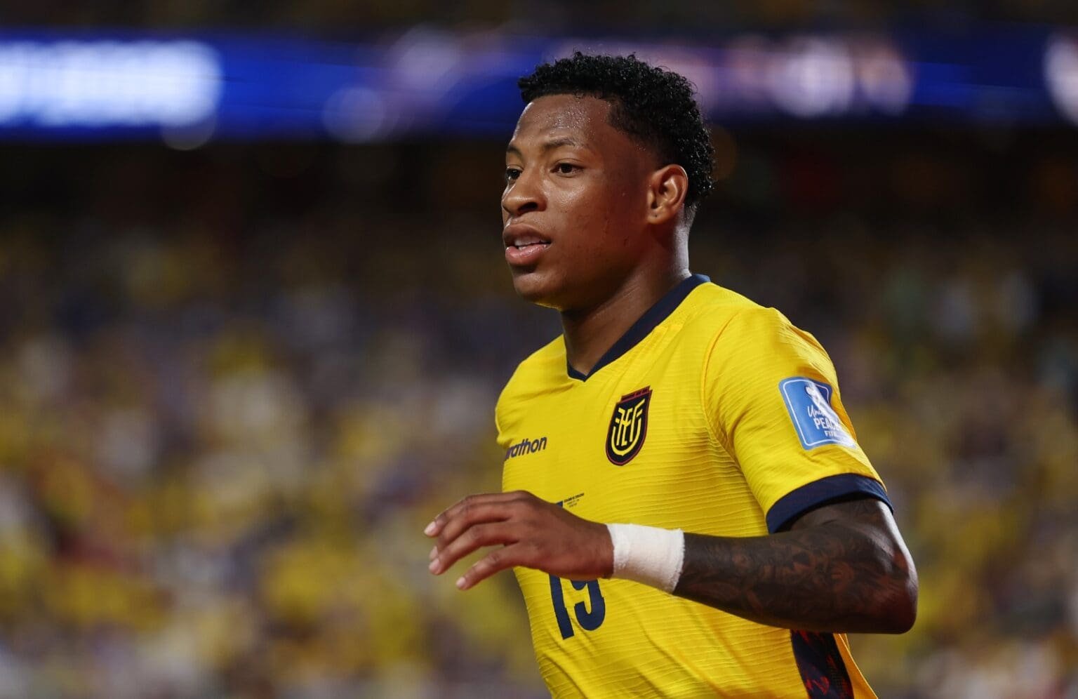 Gonzalo Plata em campo durante Equador x Curaçao; saiba onde assistir Equador x Alemanha