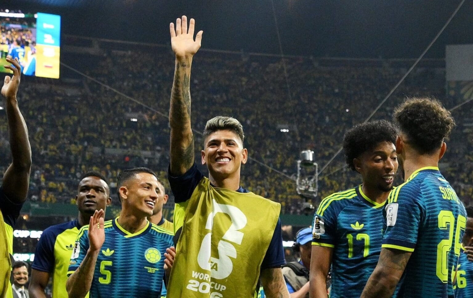 Carrascal: onde assistir Colômbia x RD Congo ao vivo hoje: horário, canais e guia Jorge Carrascal acena para a arquibancada após vitória da Colômbia sobre Uzbequistão na Copa do Mundo; saiba onde assistir Colômbia x RD Congo
