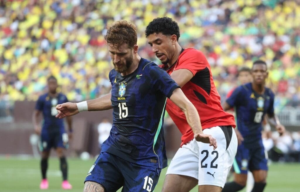 Copa do Mundo: termômetro dos jogadores do Flamengo após amistosos Léo Pereira, do Flamengo, em Brasil x Egito