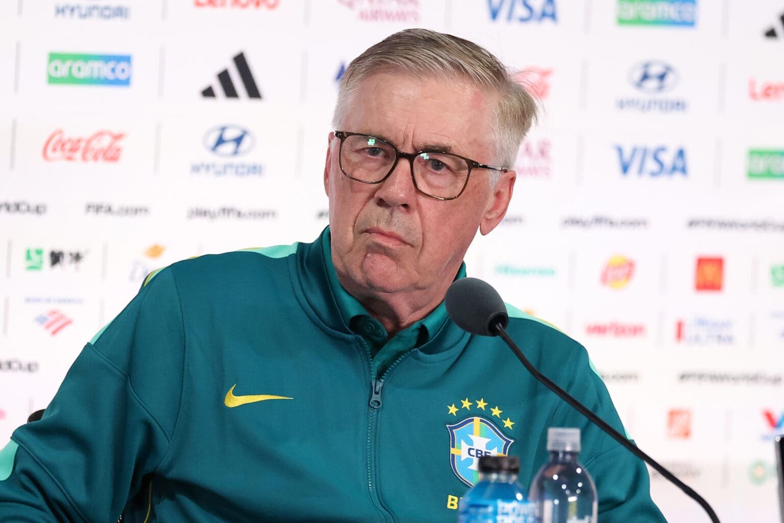 Provável escalação da Seleção Brasileira tem nomes do Flamengo Ancelotti em coletiva do Brasil; técnico deve usar jogadores do Flamengo