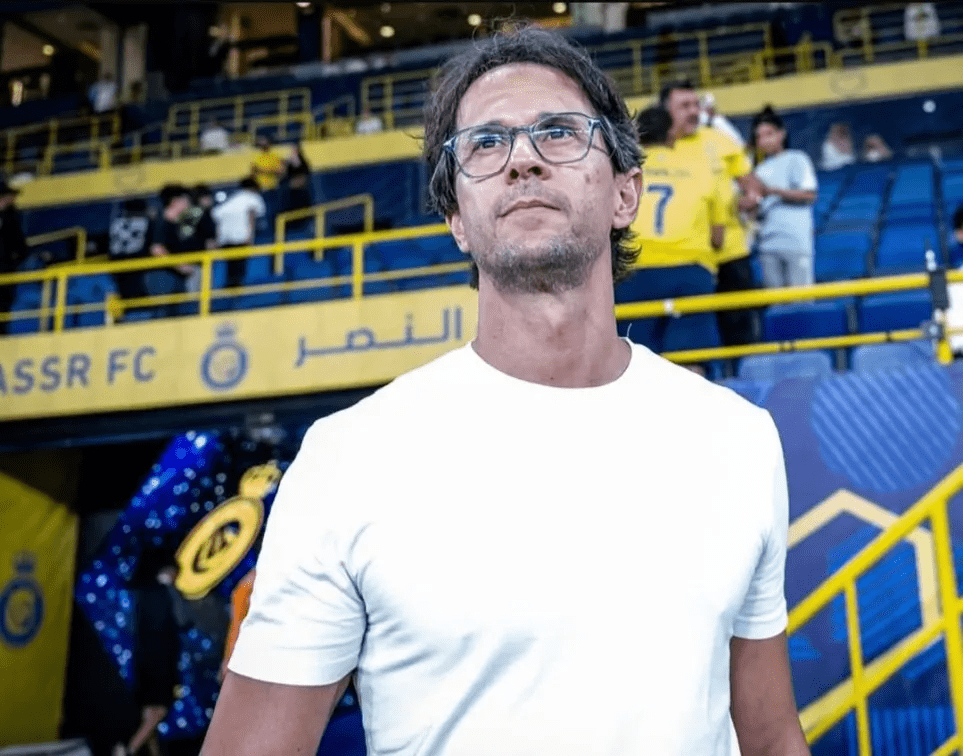 Flamengo anuncia técnico para o lugar de Bruno Pivetti no Sub-20 Marcelo Salazar, novo técnico do Flamengo, nos tempos de Al Nassr