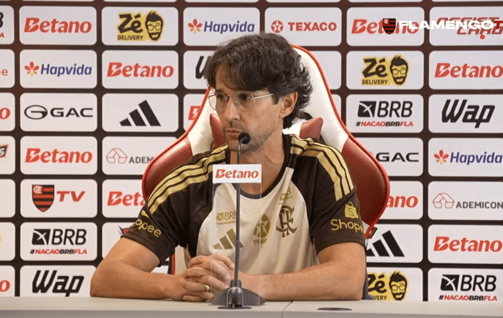 Marcelo Salazar durante coletiva de apresentação ao Flamengo