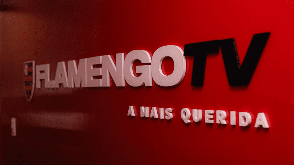 Outro patamar: só as lives da Flamengo TV têm mais views que canais inteiros de Corinthians e Vasco somados Painel da Flamengo TV em estúdio