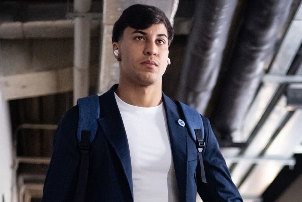 Kaio Jorge não ultrapassa limite de jogos e pode ser negociado com o Flamengo; entenda Kaio Jorge chegando no Mineirão para Cruzeiro x Barcelona-EQU