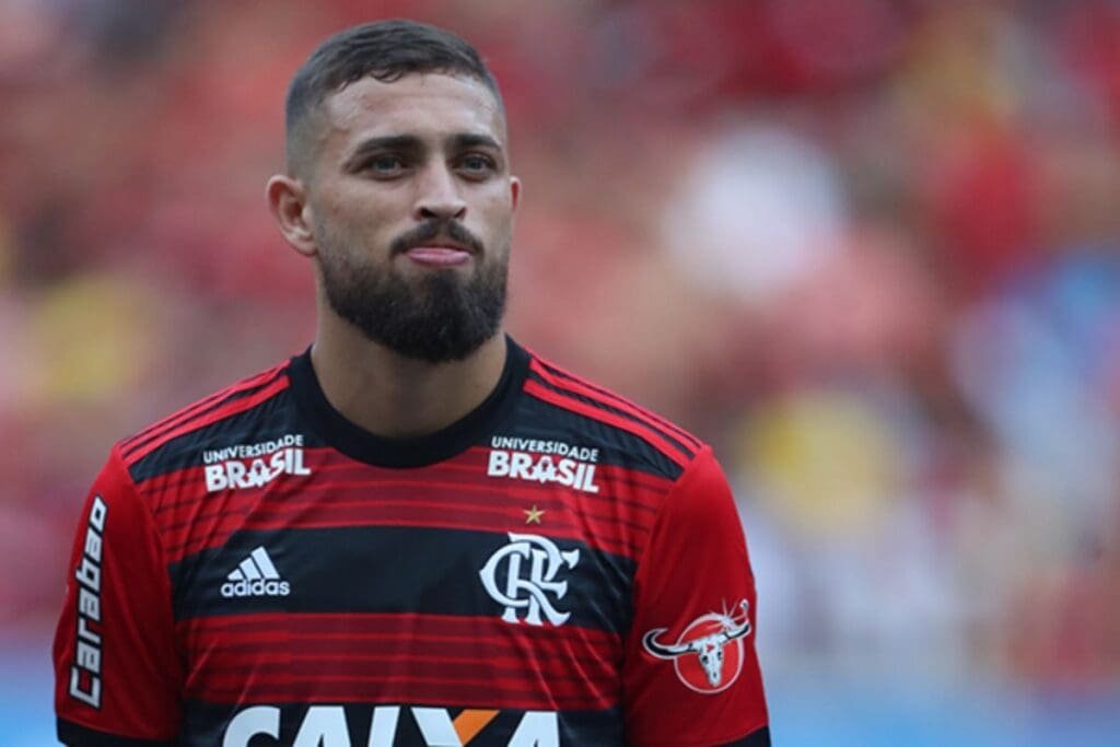 Léo Duarte, ex-Flamengo, acerta com o Atlético-MG