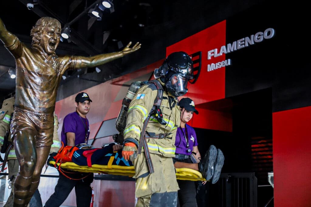Corpo de Bombeiros na Gávea 