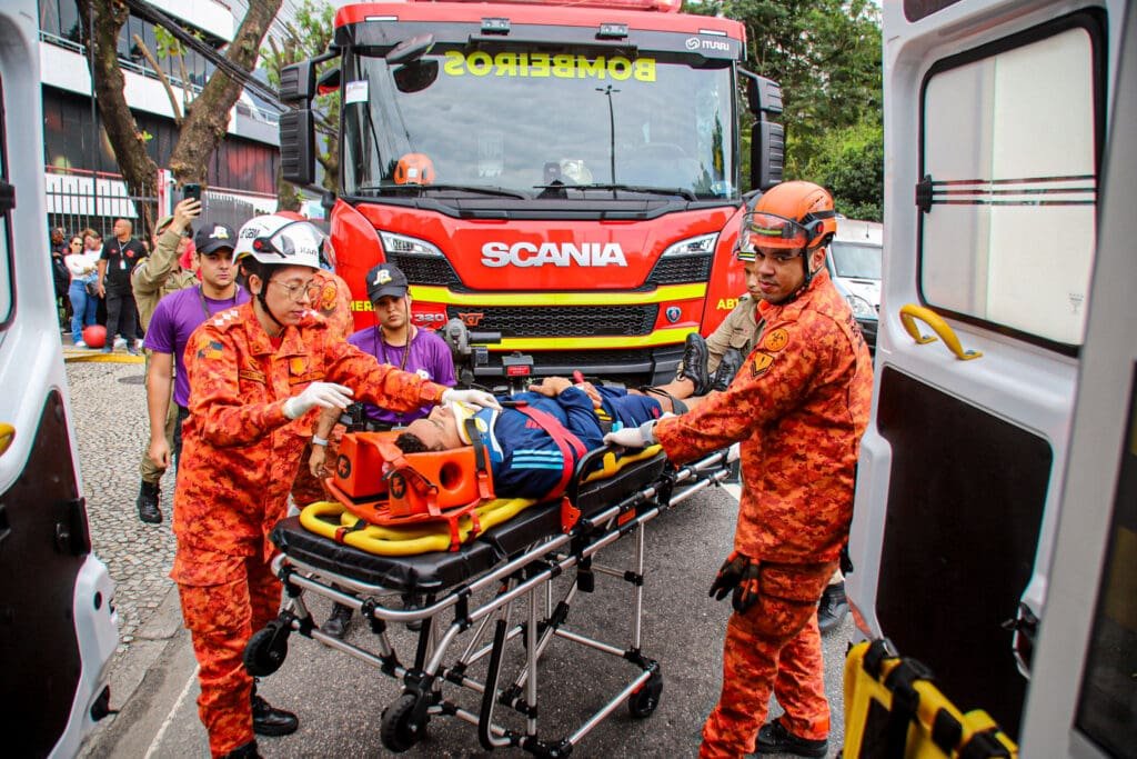 Corpo de Bombeiros na Gávea