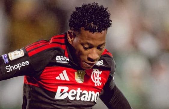 Jardim admite risco com Plata e explica dores do atacante contra Chapecoense Gonzalo Plata durante Chapecoense x Flamengo