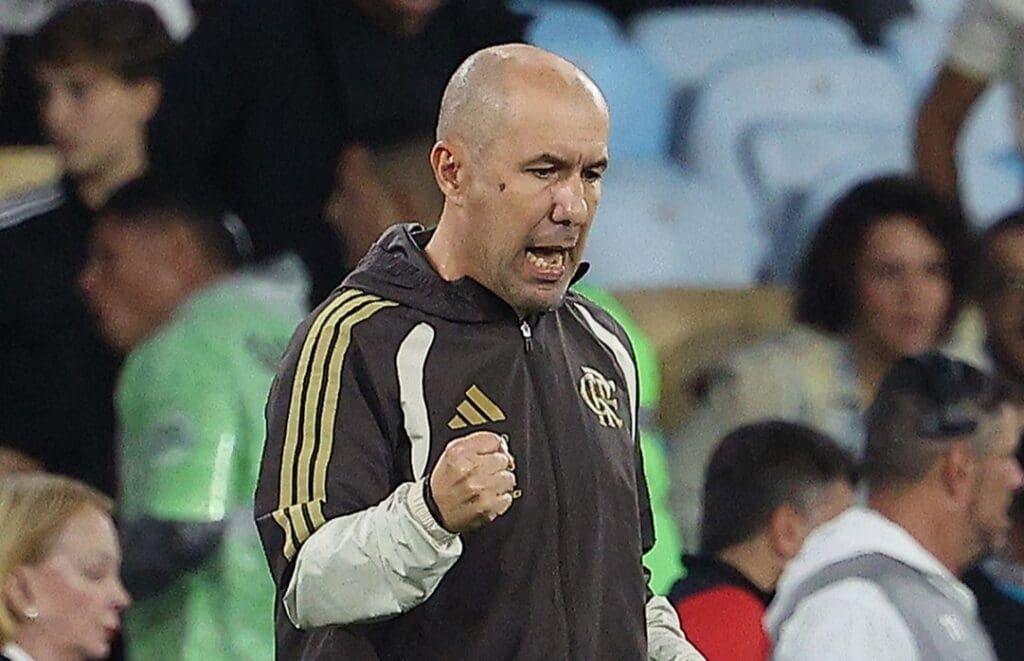 Flamengo de Leonardo Jardim ostenta números de campeão no Brasileirão Leonardo Jardim vibra após vitória do Flamengo