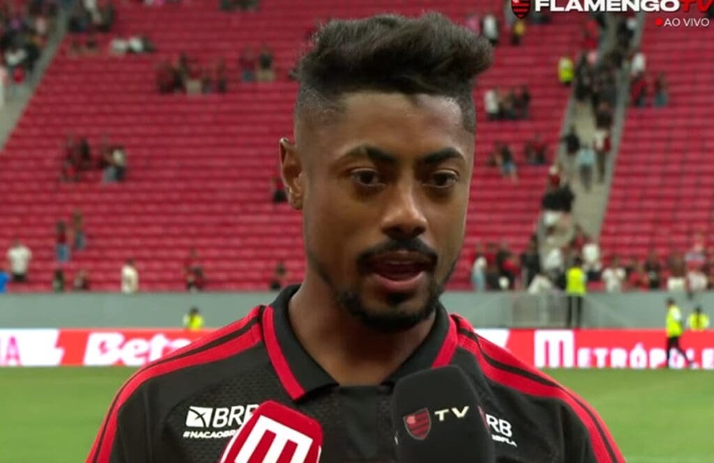 Bruno Henrique ‘faz lobby’ para Lorran ficar no Flamengo bruno henrique flamengo olimpia
