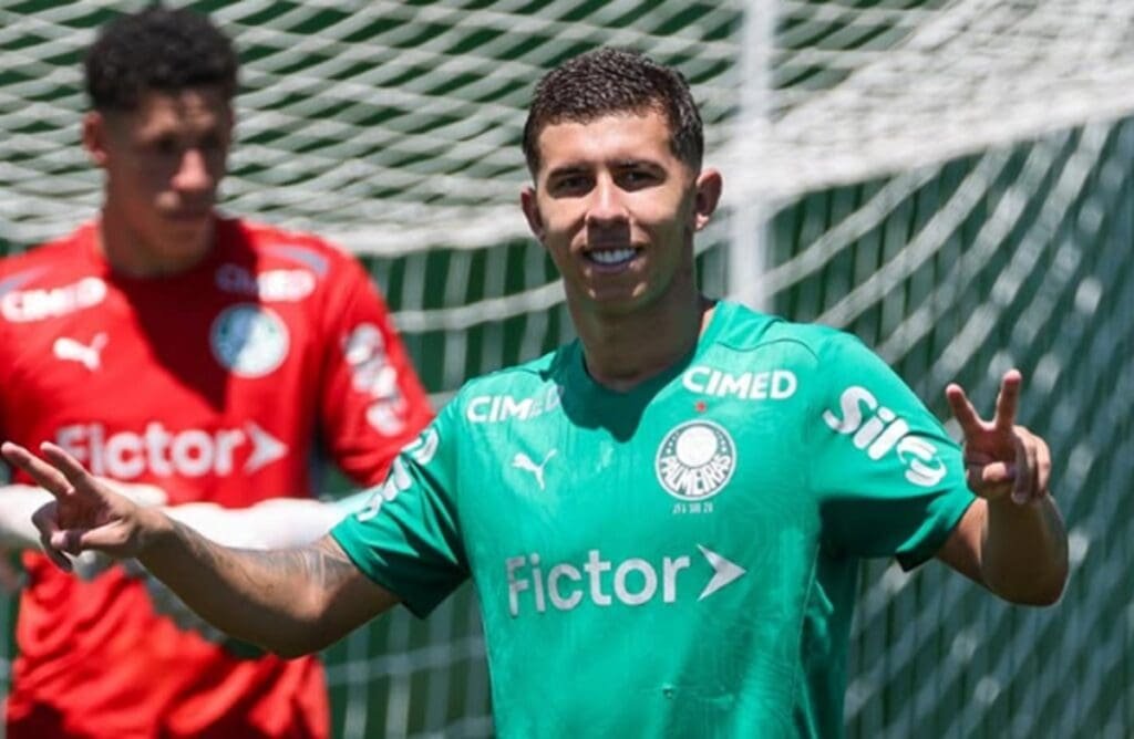 Ex-Flamengo, Felipe Teresa ganha moral com Abel Ferreira no Palmeiras felipe teresa flamengo palmeiras