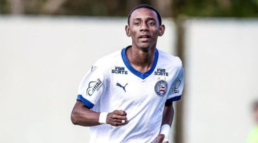 Flamengo recebe sinal e deve contratar jovem meia do Bahia flamengo bahia andrew