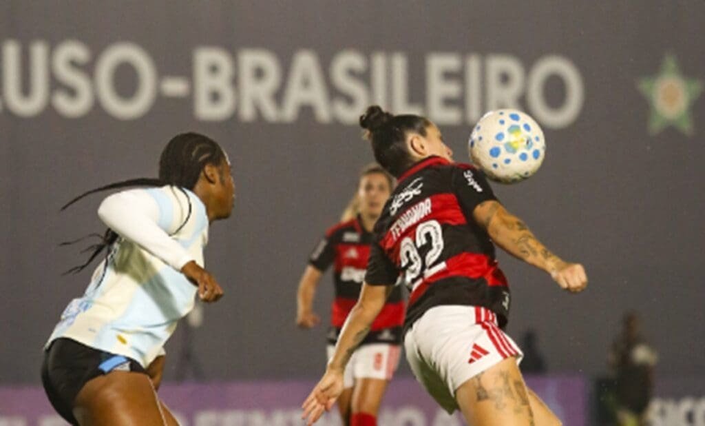 Flamengo sofre empate do Grêmio no fim pelo Brasileirão Feminino flamengo grêmio brasileirão feminino
