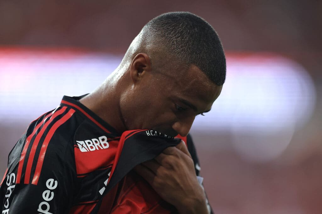 De La Cruz em campo pelo Flamengo