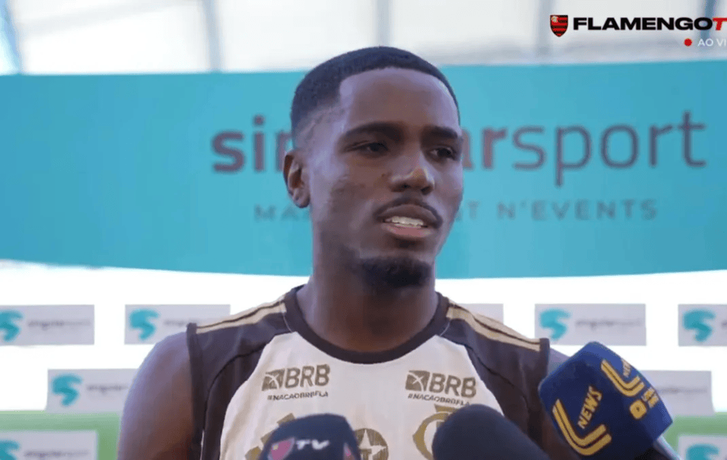 Evertton Araújo responde sobre possível ida ao Monaco de Filipe Luís Evertton Araújo dá entrevista na Flamengo TV