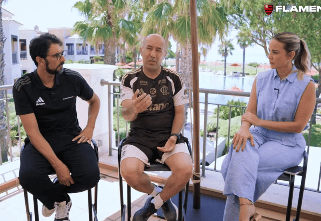 Time principal ou alternativo? Jardim revela estratégia para amistosos do Flamengo Leonardo Jardim na Flamengo TV