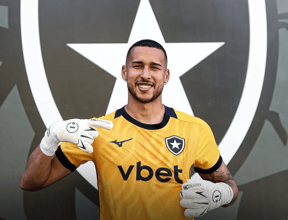 Botafogo anuncia Gabriel Batista; saiba quanto Flamengo embolsa Gabriel Batista pelo Botafogo
