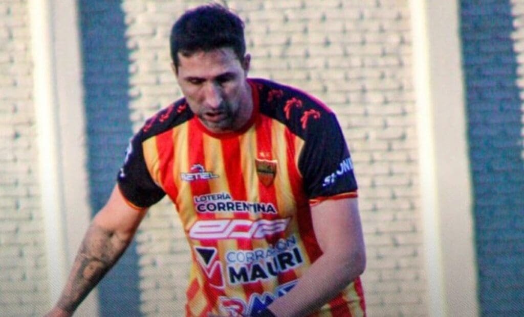 Ex-Flamengo, Donatti supera drama de 3 anos e volta a jogar Donatti Flamengo Boca Unidos