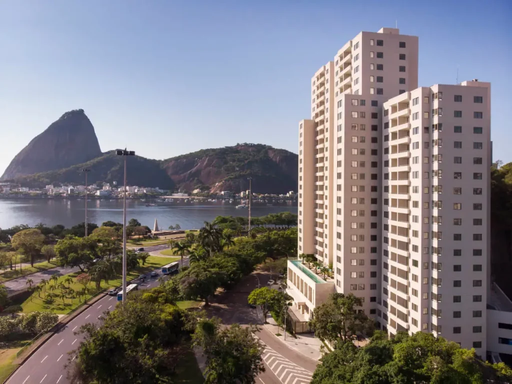 Morro da Viúva: Flamengo vende R$ 40 milhões em imóveis e fica perto de zerar estoque io by Yoo Morro da Viúva, ex-sede do Flamengo