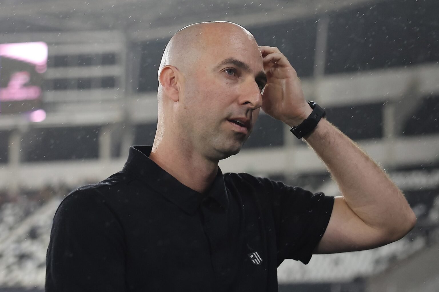 Rodrigo Bellão, técnico interino do Botafogo