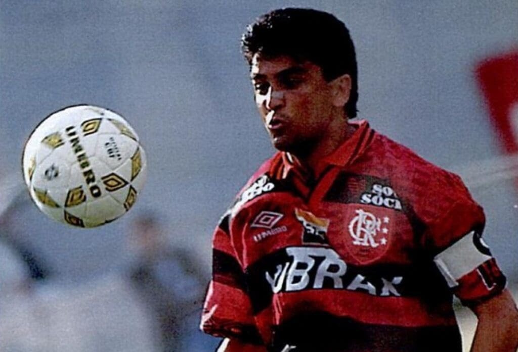 30 anos atrás, Bebeto reestreava pelo Flamengo em noite de Maracanã bebeto flamengo atlético mg