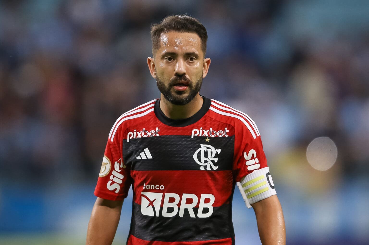 Everton Ribeiro pelo Flamengo