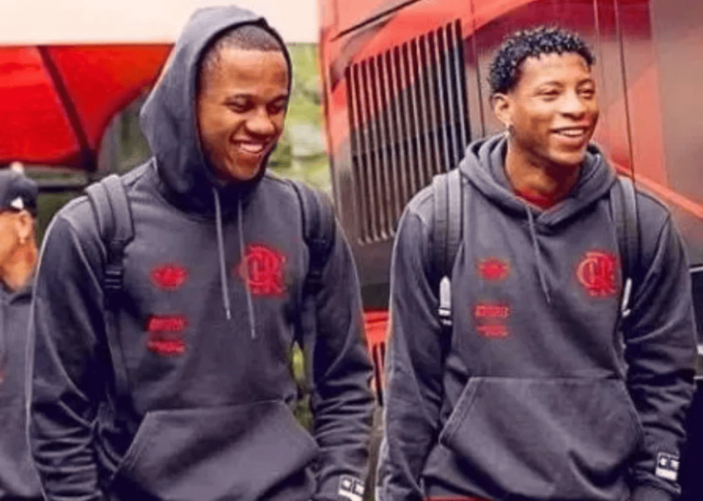 Plata e Wallace Yan no Flamengo