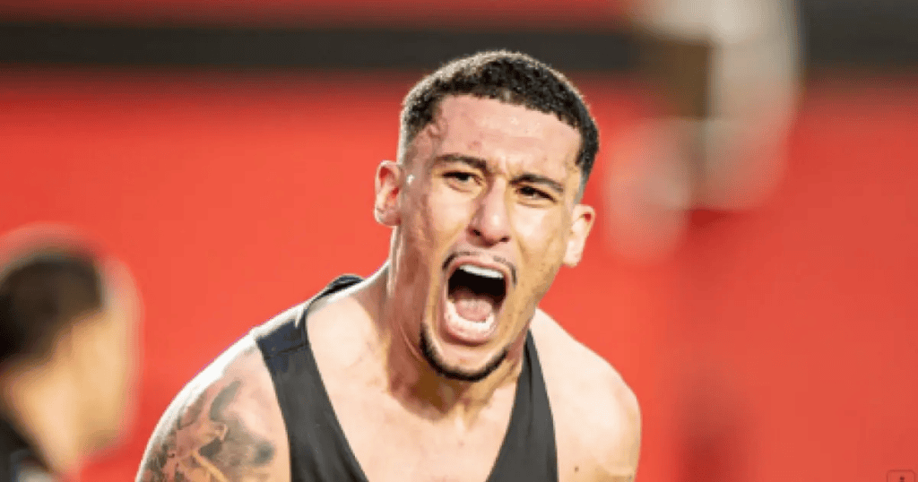 Gabriel Baralhas pelo Vitória