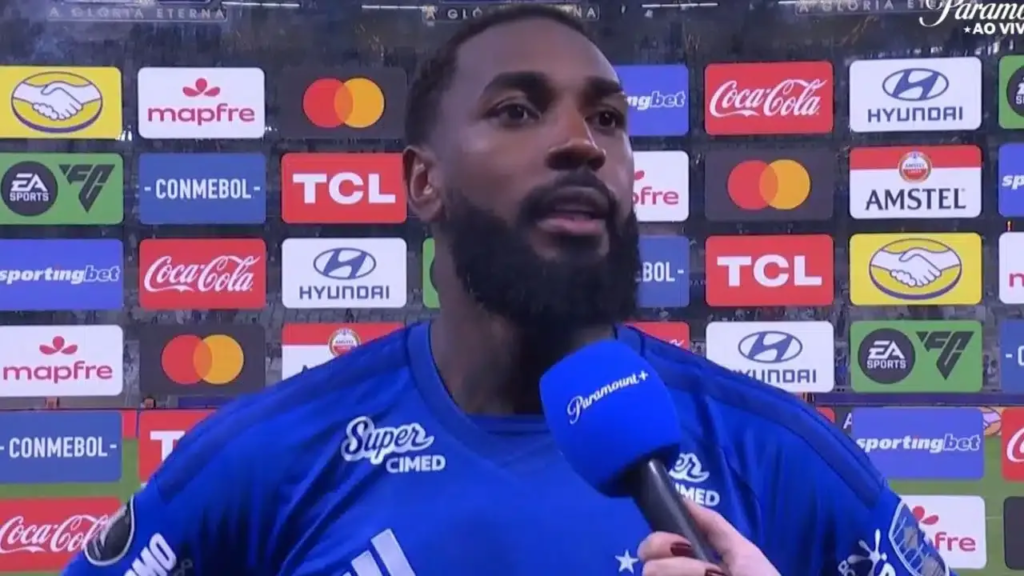 Gerson em entrevista pelo Cruzeiro após enfrentar o Flamengo