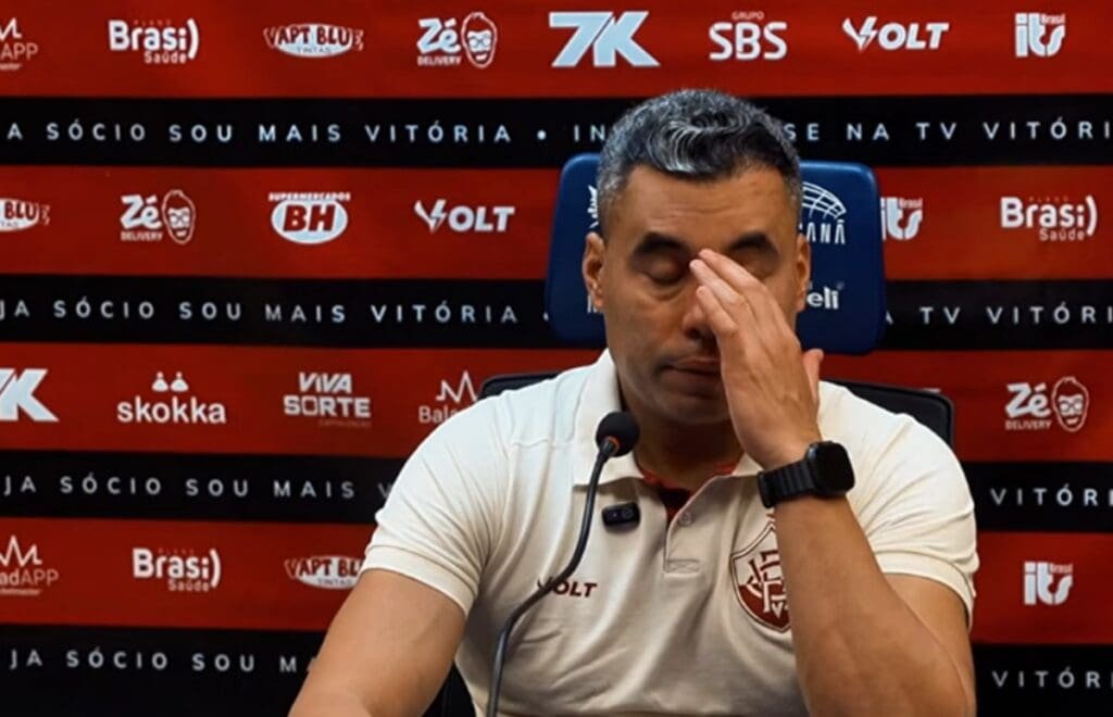 Jair Ventura fica incrédulo com golaço de Pulgar no Maracanã jair ventura vitória flamengo
