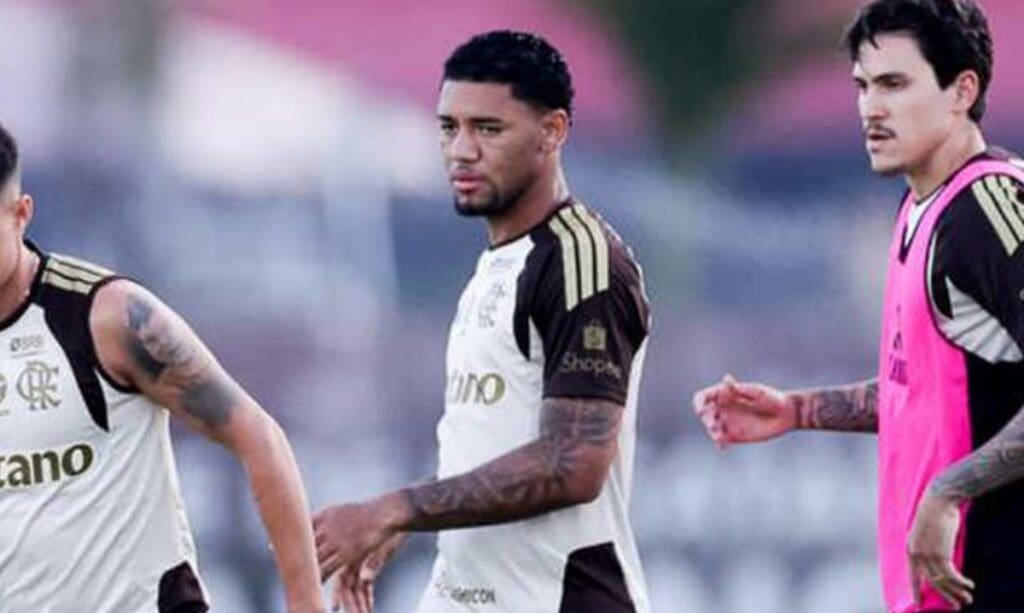 Flamengo responde oferta do Athletic-MG por Rayan Lucas rayan lucas flamengo