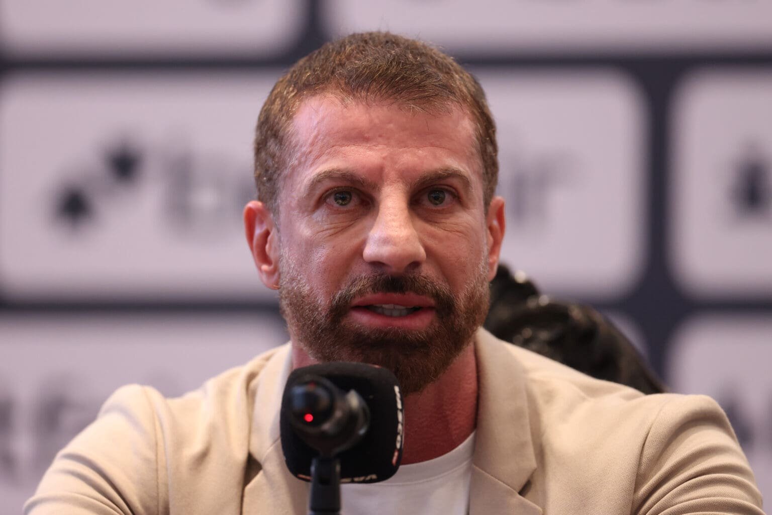 Presidente do Vasco, Pedrinho em coletiva de imprensa