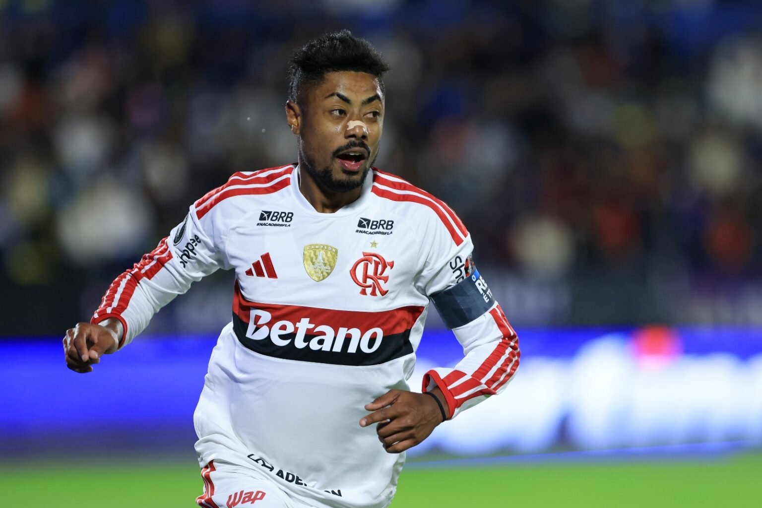 Bruno Henrique comemora gol em Del Valle x Flamengo