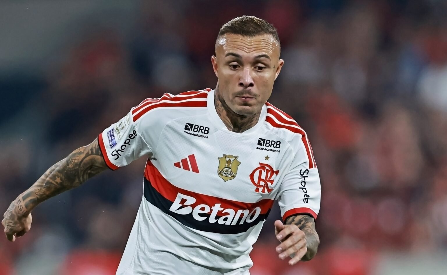 Flamengo vai repor saída de Cebolinha? Veja planejamento para fim da janela Everton Cebolinha durante Athletico x Flamengo